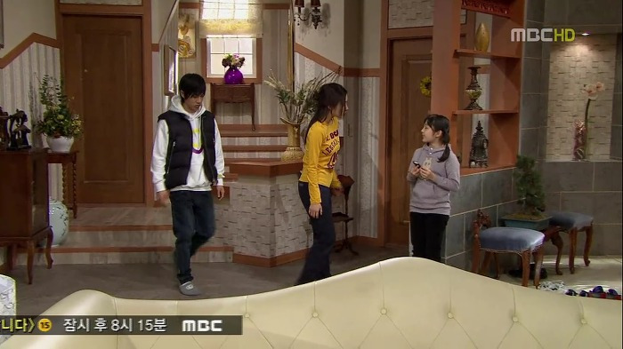 2524673E53D741B307A559