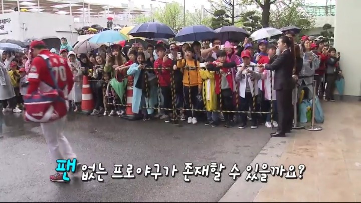 9976EA345B9DB4D4043B0F