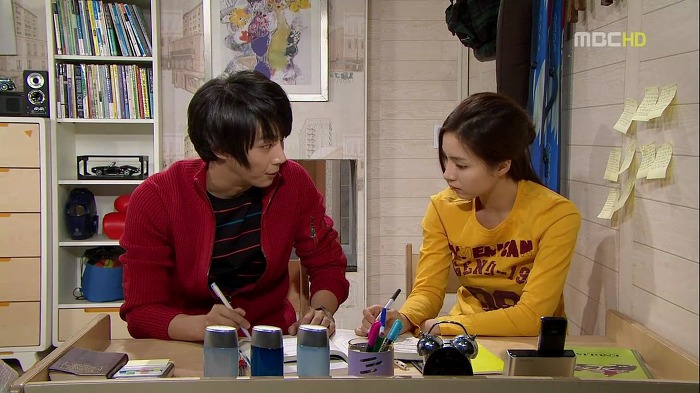 2727EC4553D741440EEB40