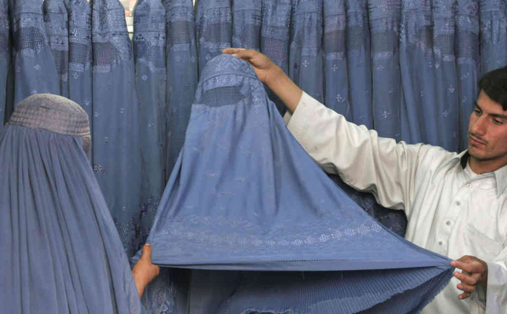 24716A335609CAC03950AC