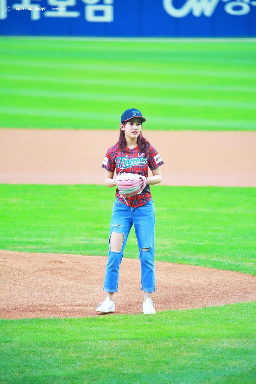 22303D4457945BB512DD79