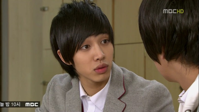 2168BF4F53D740BA27792B