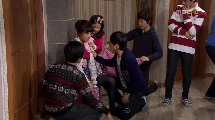 25097D3353AFBB000E32F8