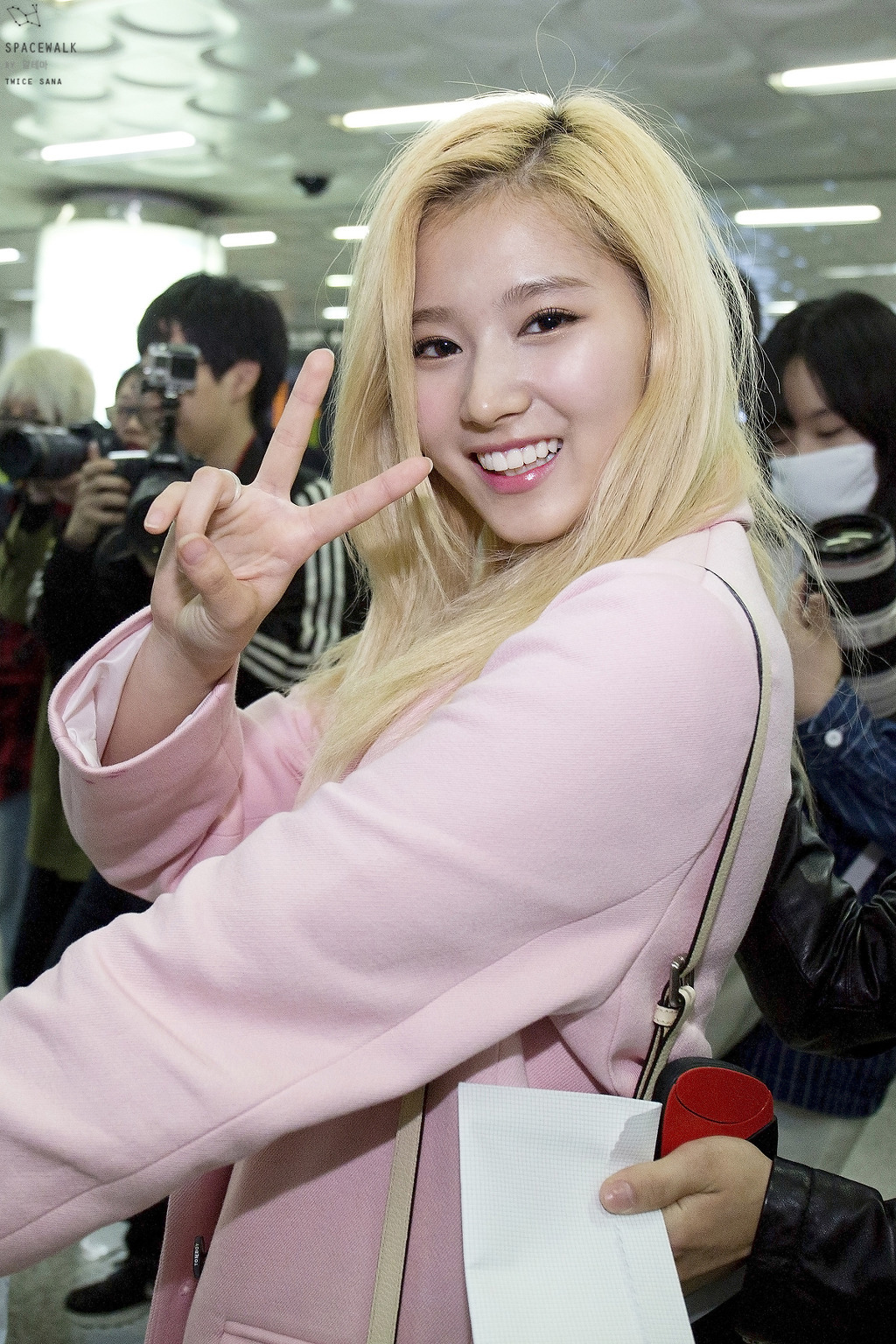 금발의 사나.jpg | 인스티즈