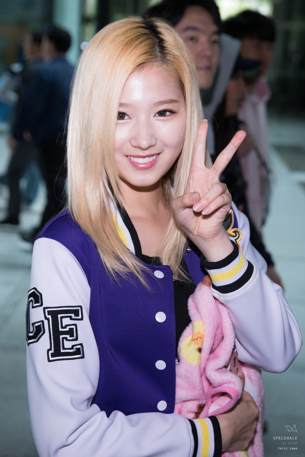 금발의 사나.jpg | 인스티즈