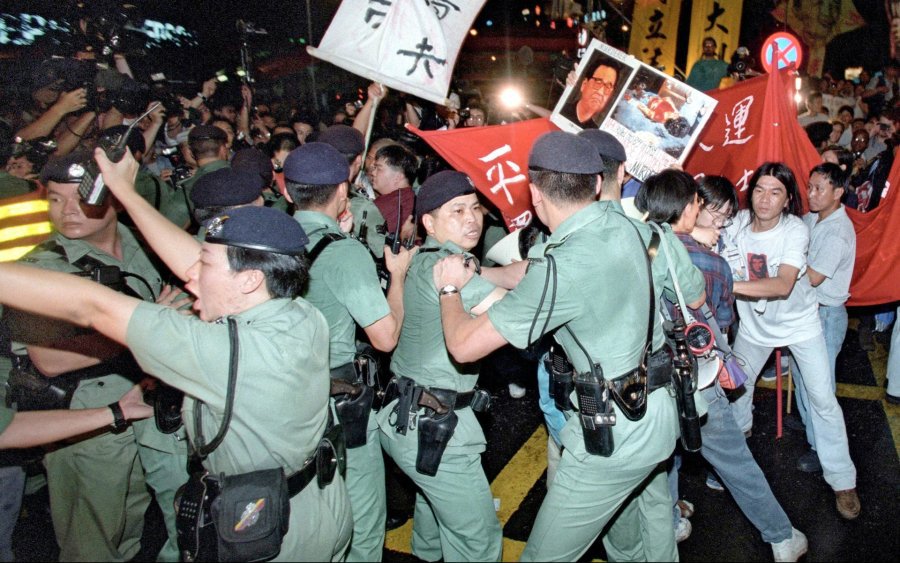 홍콩이 중국에 반환 되던 날