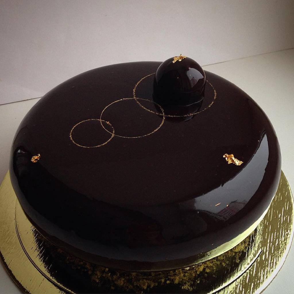 2151813F573555332F9207