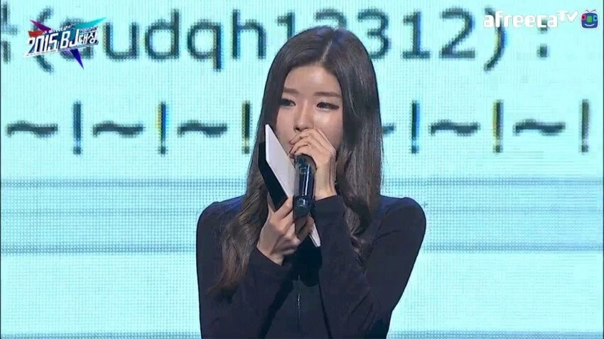 272A9E4756A204CD1E934E