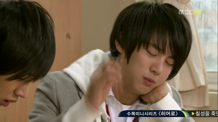 2569D24C53D7407B35ECDF