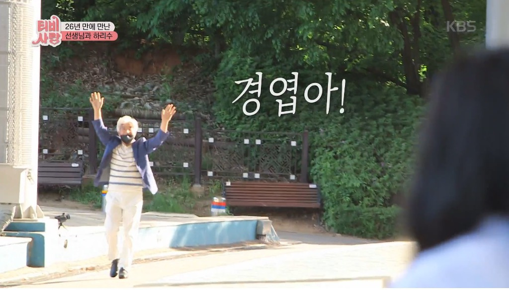 9999F2395ED585C917C082