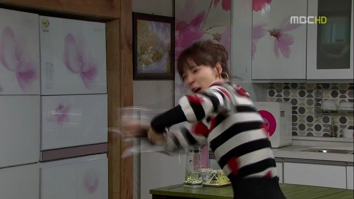 2236CE4F53AFBA29194F81