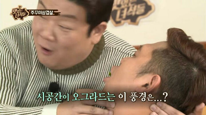 99D3534F5AE151AF30975E