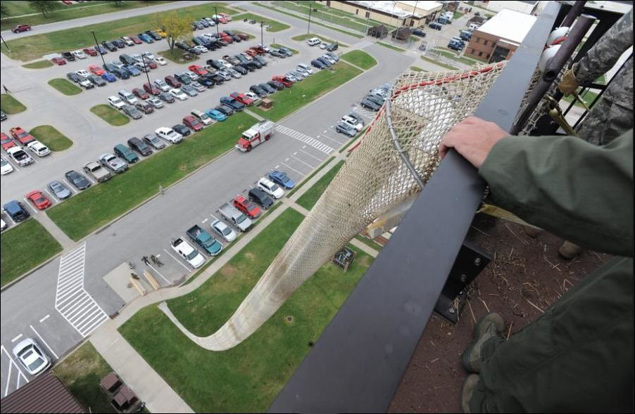 235BE54B555C5EA3251CDE