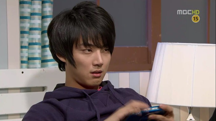 240D543F53D7410619D33D