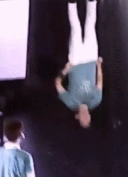 팬 아닌데 저장하게 되는 짤 .gif | 인스티즈