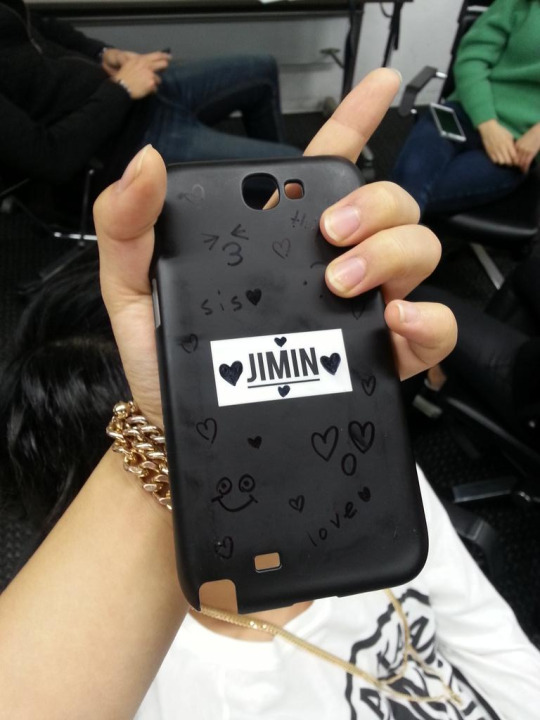 ㄱ 국민러들 아무리 흘러가는 떡밥들이 많다지만 이걸 잊은건 아니겠지 | 인스티즈