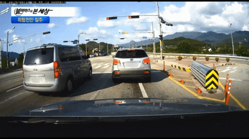B9ros9j.gif