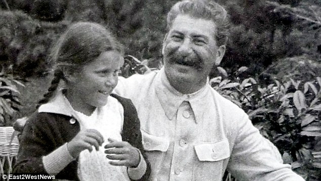 32470BD600000578-3496532-Bond_Her_mother_Svetlana_Alliluyeva_was_Stalin_s_only_daughter_a-a-10_1458216161385.jpg