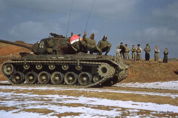 Color Photographs of Korean War in the 1950's (1).jpg