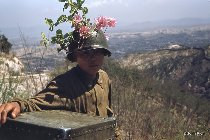 Color Photographs of Korean War in the 1950's (6).jpg