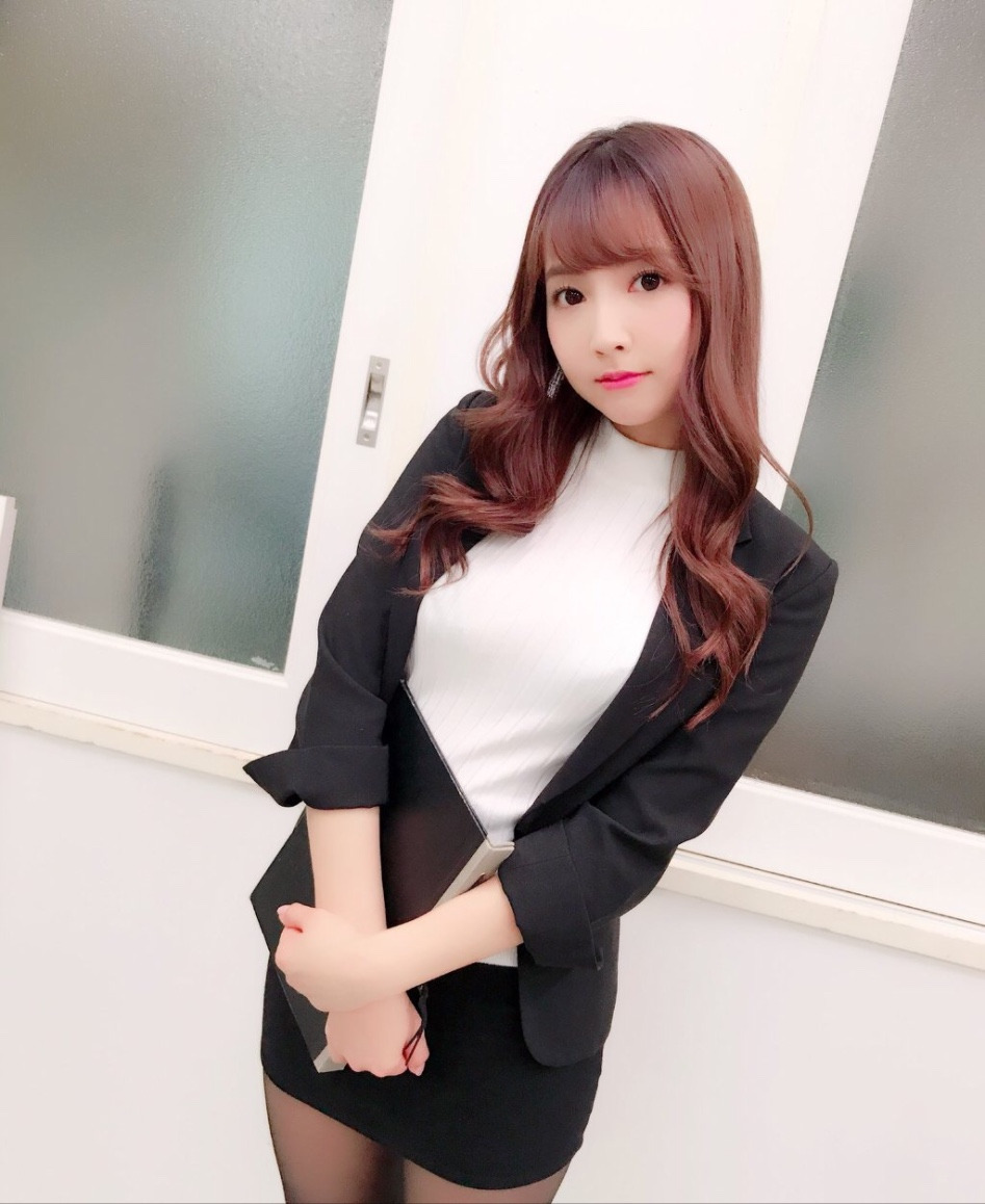 일본의 아이돌 출신 남고 선생님