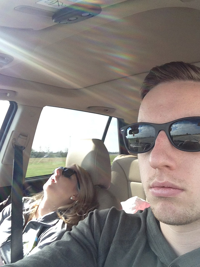 road-trip-sleeping-wife-pictures-husband-mrmagoo21-7-5a434c894536e__700.jpg