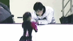 3745426859_1Yq5Bxyd_tumblr_mz0zj8oBAN1rr3320o1_250.gif