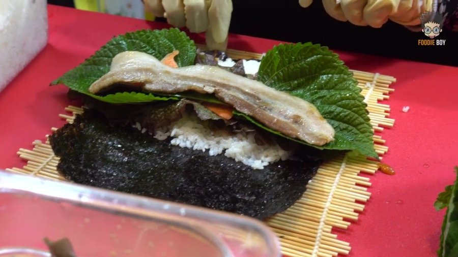 부산 깡통시장 삼겹살 김밥jpg