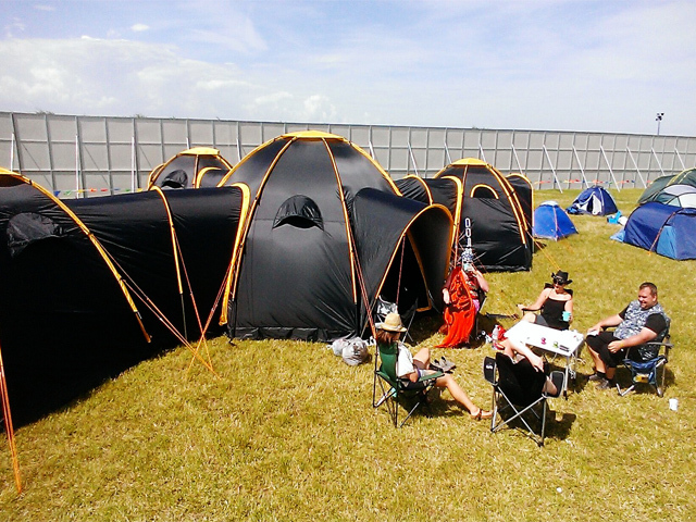 pod-tents-maxi3minis.jpg