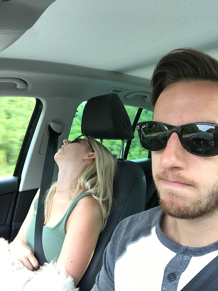 road-trip-sleeping-wife-pictures-husband-mrmagoo21-16-5a434c9e2857b__700.jpg