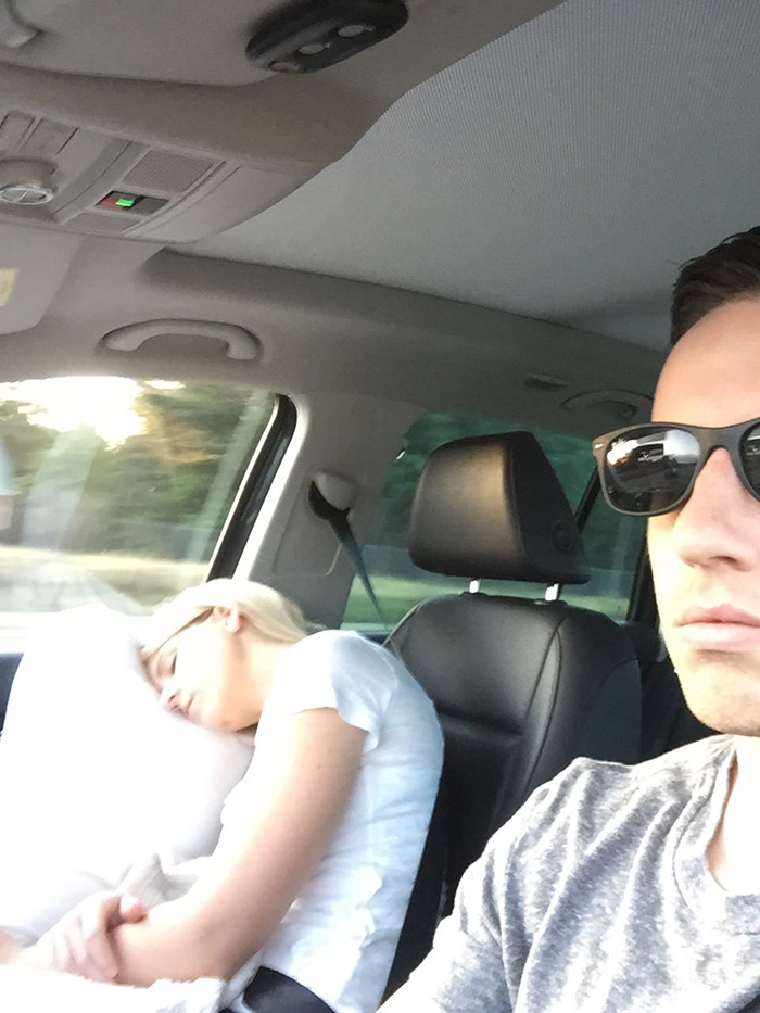 road-trip-sleeping-wife-pictures-husband-mrmagoo21-5-5a434c84eed87__700.jpg