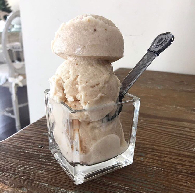 25156E495878AD6F2C9053