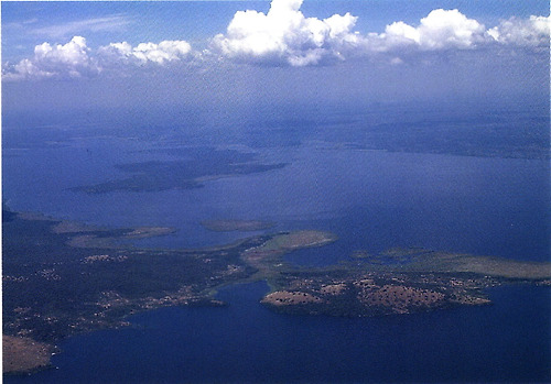 빅토리아 호. 세계에서 두 번째로 큰 담수호로 영국 빅토리아 여왕의 이름을 따서 호수의 이름을 붙였다.