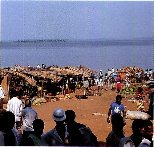 빅토리아 호수 주변의 마을과 주민들