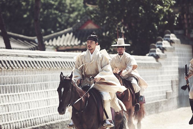 ?fname=http%3A%2F%2Ft1.daumcdn.net%2Fmovie%2F8addcc0d467eccc8f0bcfe91181f73893f53ff5e