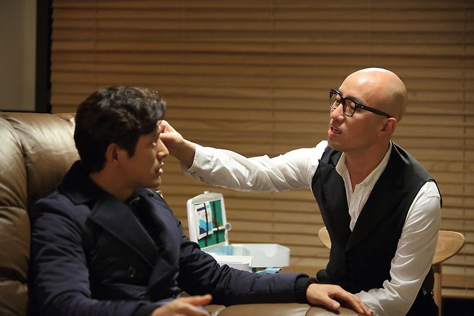 ?fname=http%3A%2F%2Ft1.daumcdn.net%2Fmovie%2Fc348b750eebbb5a8dc8b6bfae3869e71b20f0e6d