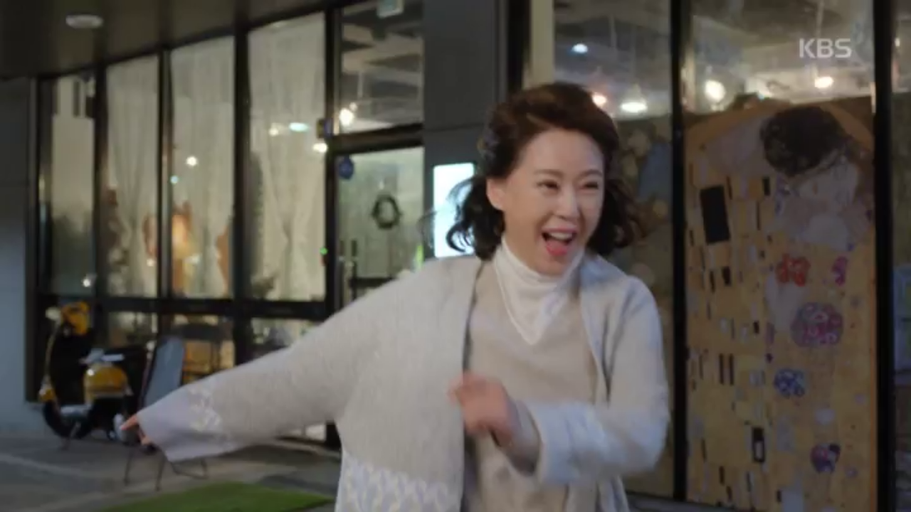 알바생 급한 김보연에게 사이다 복수, 차화연의 가벼운 발걸음♪