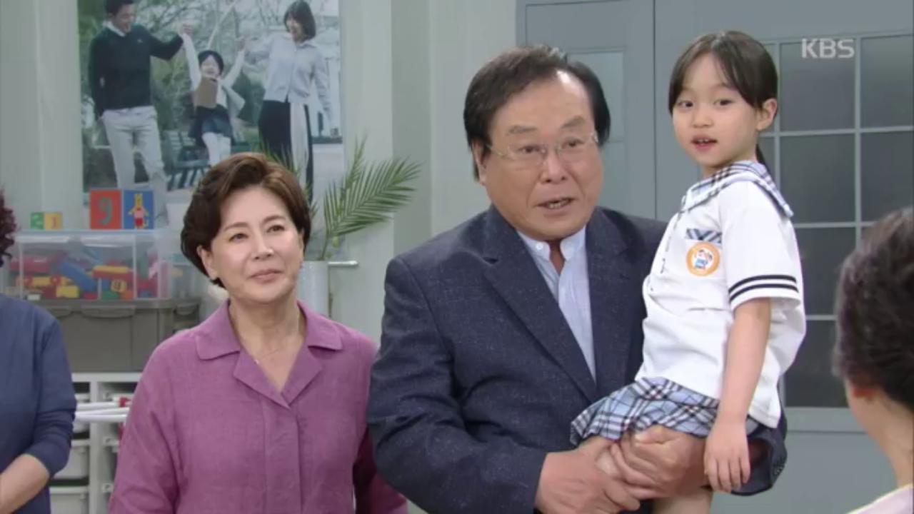 육아도우미를 찾아온 박정수, 주현!