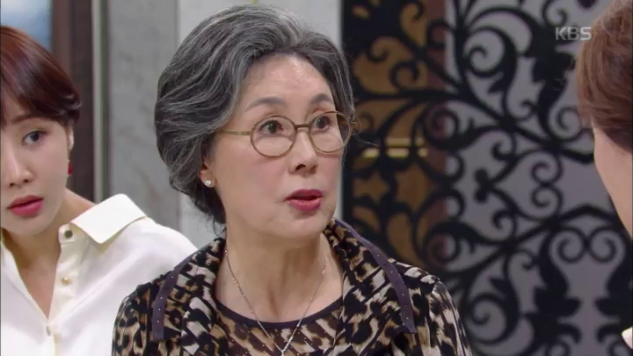 보석함에 있던 보석이 없어진 정재순!!