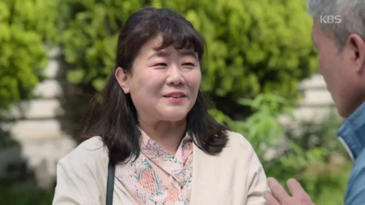 ＂뜸하시더라고요.. 요새..＂ 천호진에게 고민 상담하는 이정은