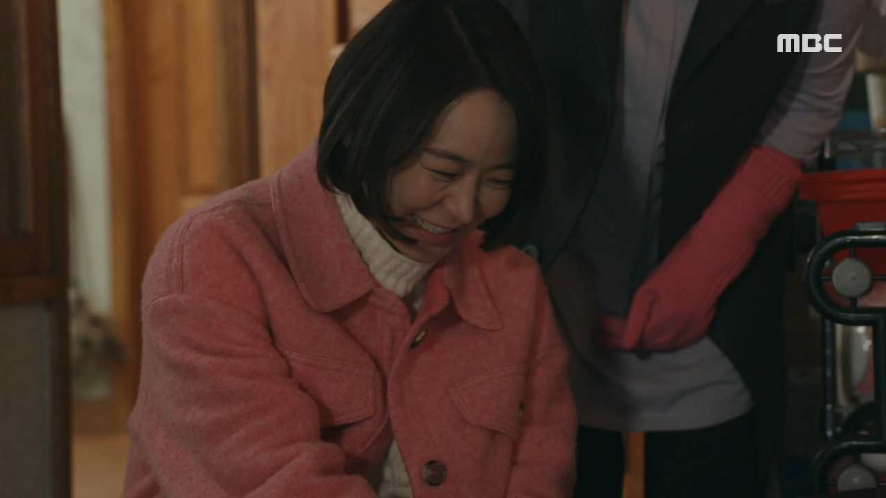 다시 살아난 식물에 무한 감동을 받는 심이영, '뜻하지 않은 기쁨을 주기도 한다.', MBC 201230 방송