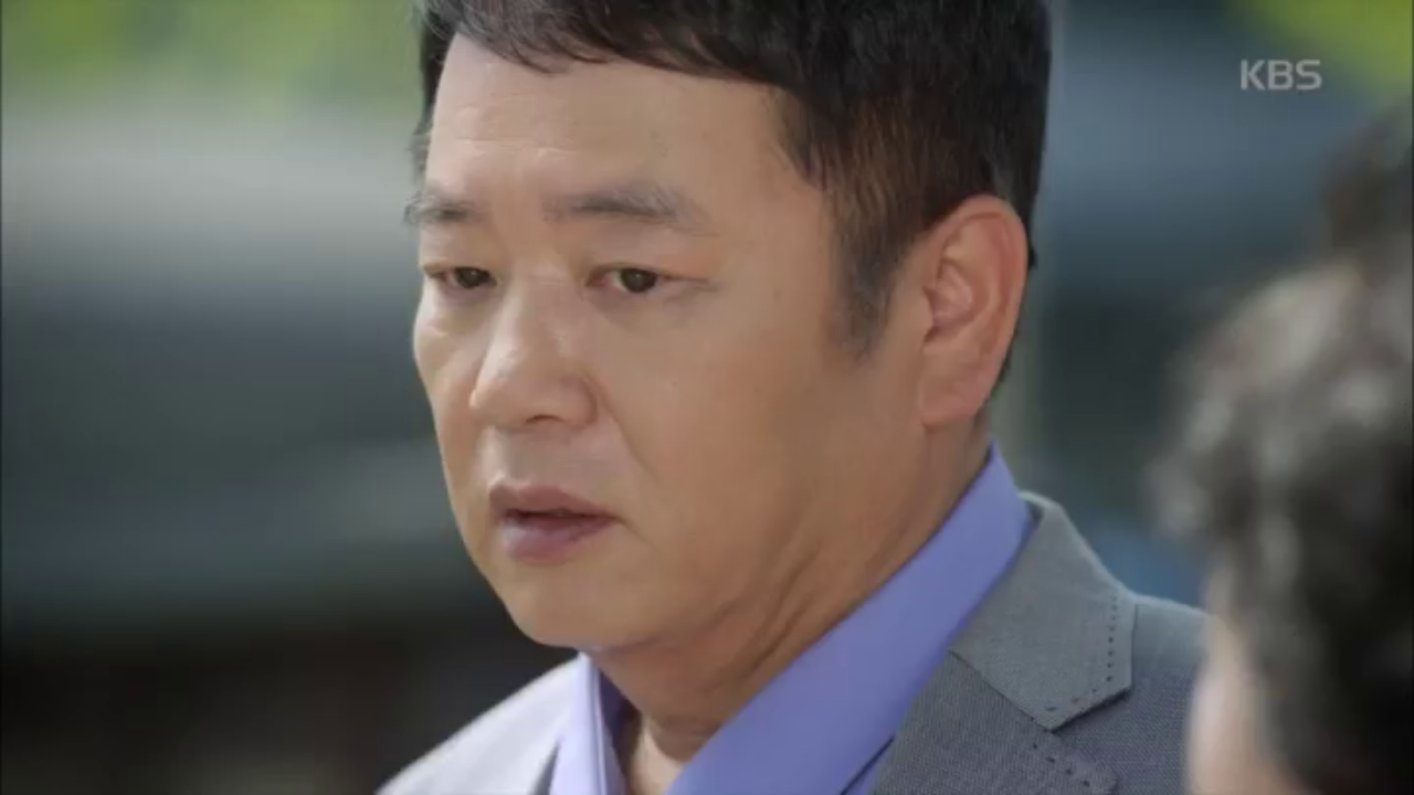 ＂아니라니까요!＂ 어떻게든 유이의 출생의 비밀을 지키려 하는 이두일