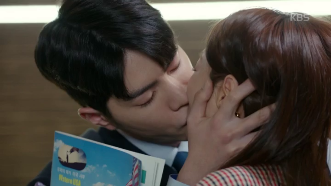 엘리베이터에서 홍종현의 기습키스♥ "나 부장 사랑하는 거 같단 말입니다!"