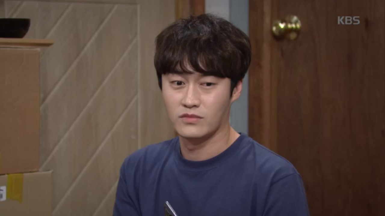 [인기폭발♨] 김소라-송다은, 오의식에게 데이트 신청♥ ＂오빠~ 낼 훈련 있음??＂