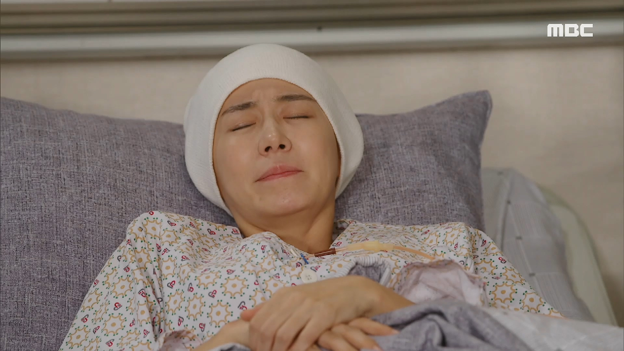 머리카락을 밀고 항암치료를 시작하는 심이영!