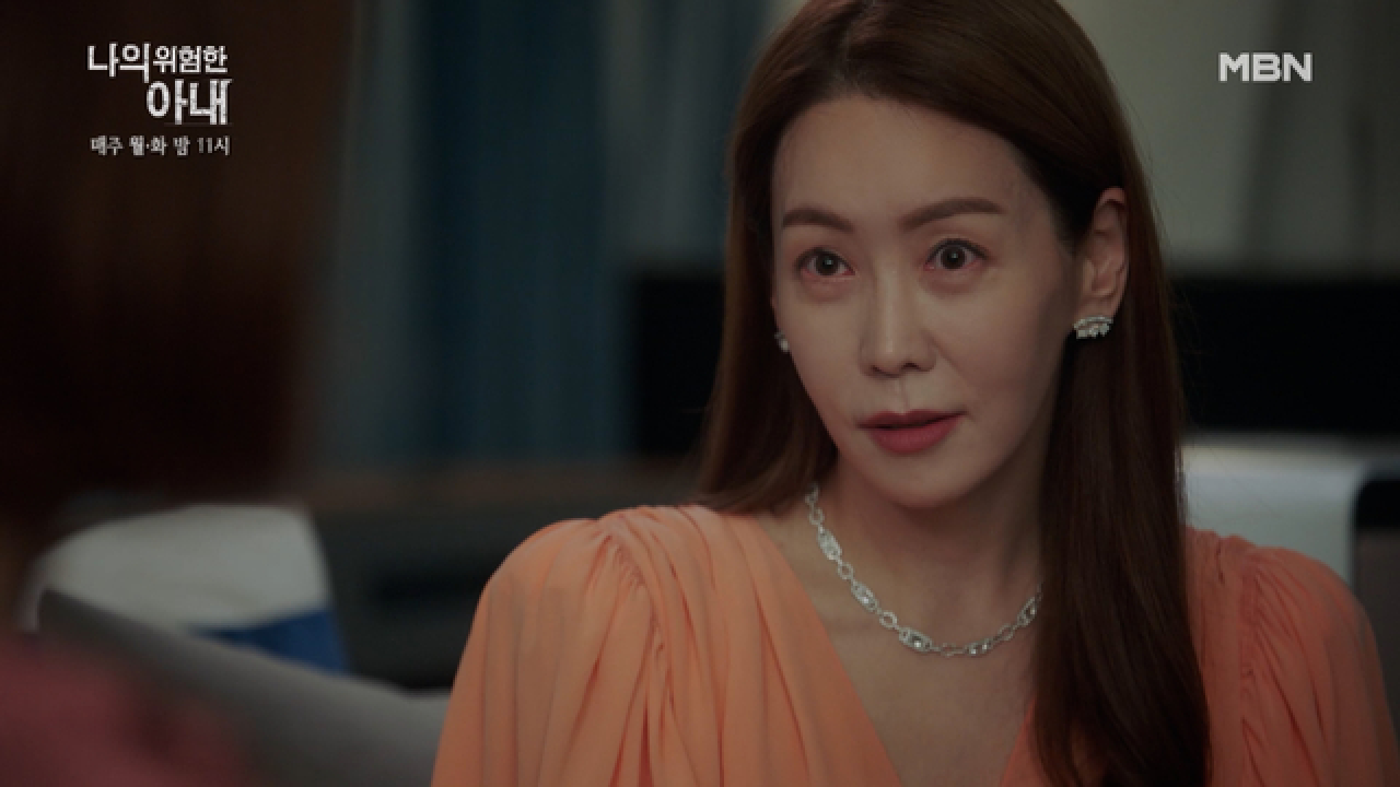 김정은VS최유화, 2라운드 시작!? 격조 있게 멕이는(?) 두 사람의 날 선 대화