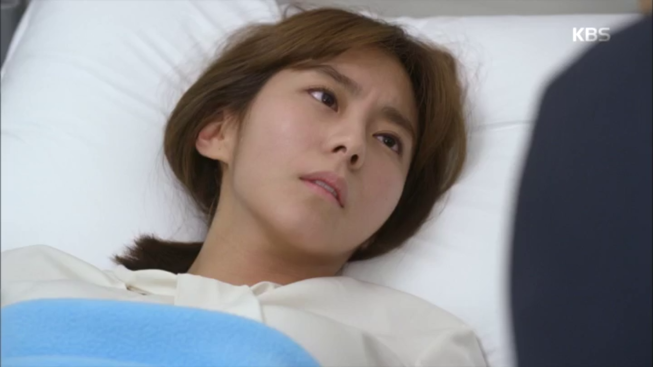 ＂의사 선생님 여기요!＂ 병원에서 눈을 뜬 유이