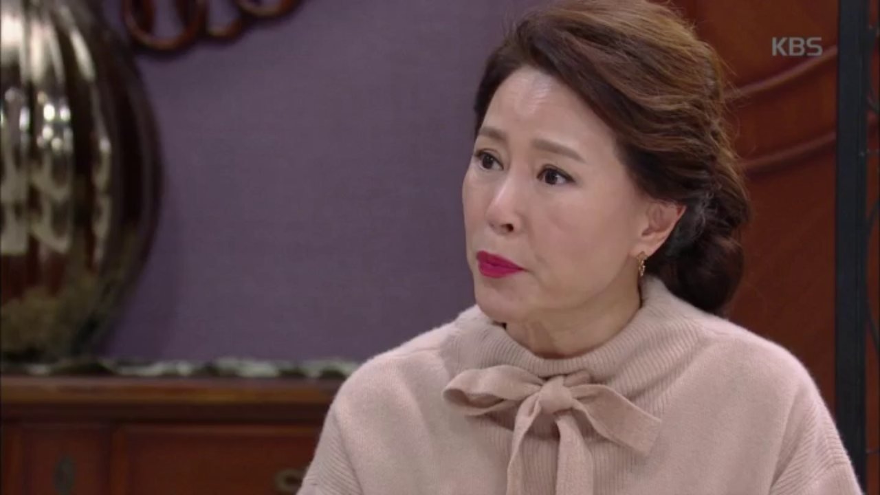 윤진이 반응에 당황한 차화연 ＂쟤 누굴 닮아서 저런 거야?!＂