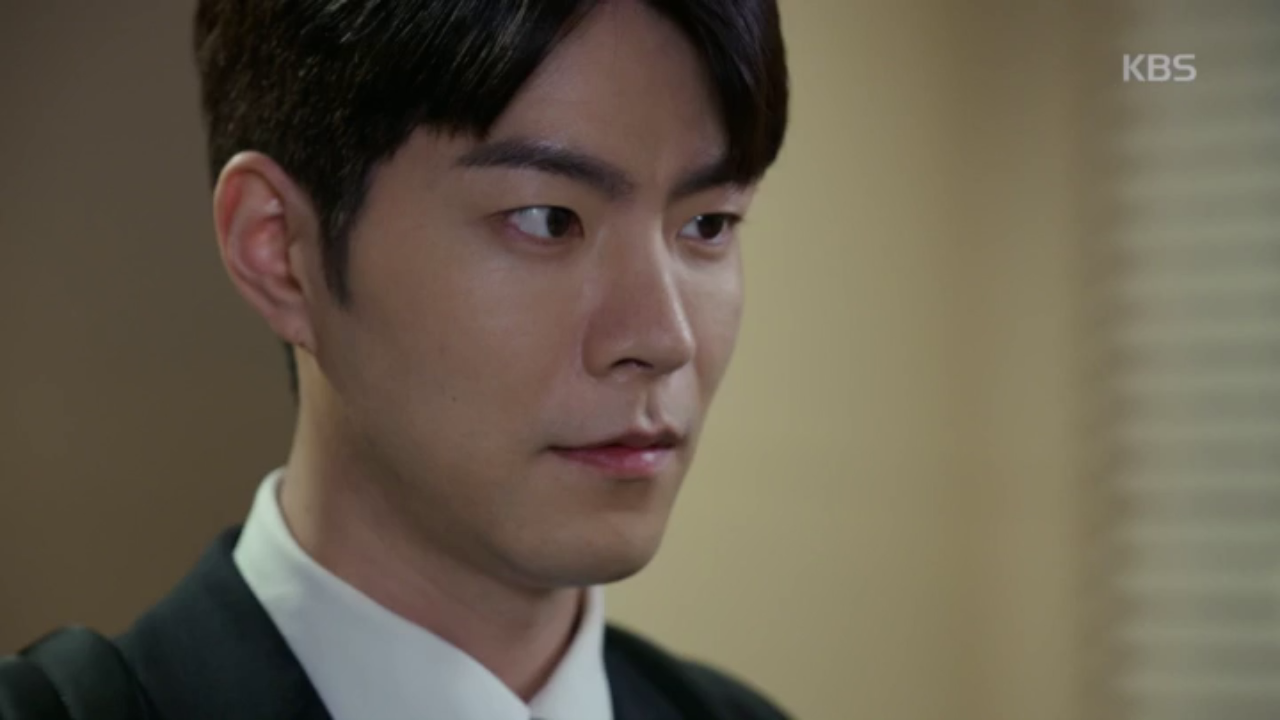 불안해 하는 김소연 위로해주는 홍종현!