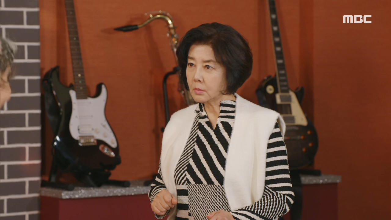 ＂원~투~ 차차차!＂ 김영란에게 춤을 가르쳐 주는 양혜진